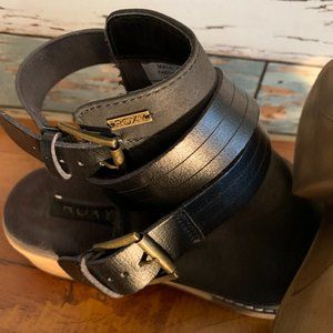 ROXY Black Wrap-Around Open Back Ankle Boots